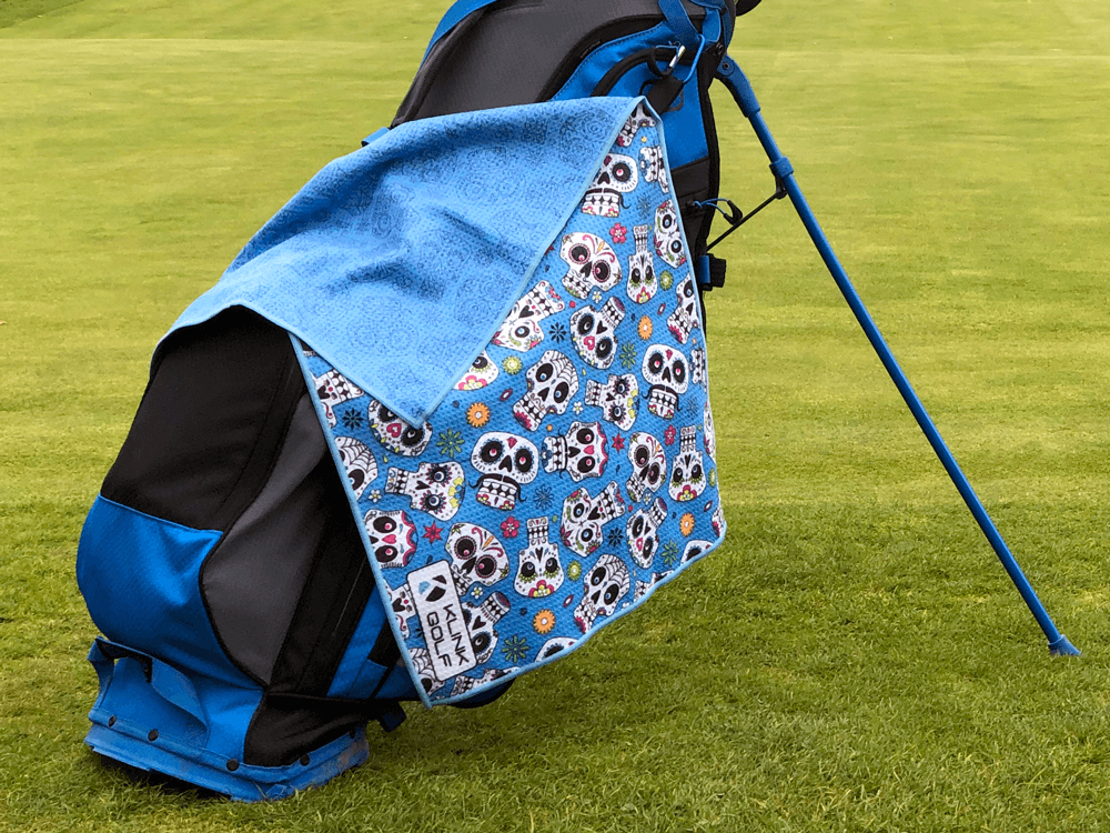 Skulls golf towel